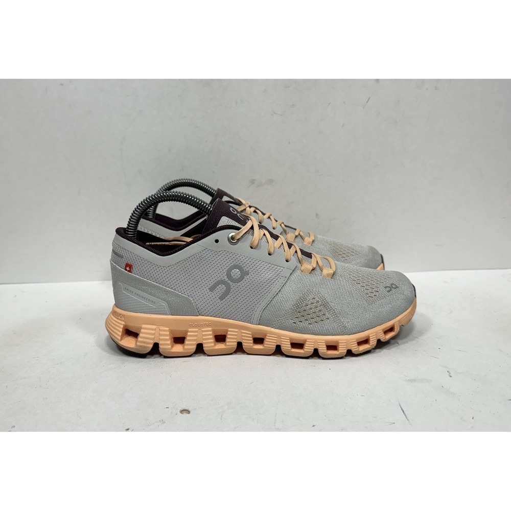 On Cloud Cloud X Silver Almond Running Comfort Shoes Women's Size 7 40.99699